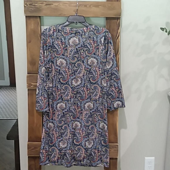 Shift Dress - Picture 2 of 5